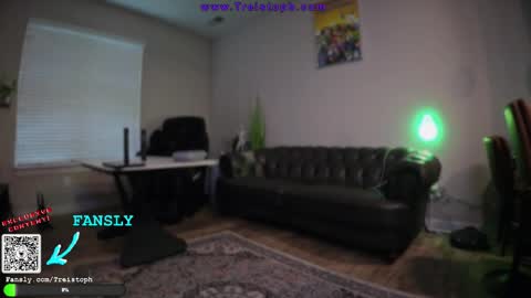 Snapshot of trystoph chatting on May 15, 12:45 pm Treistoph online show from May 15, 12:45 pm