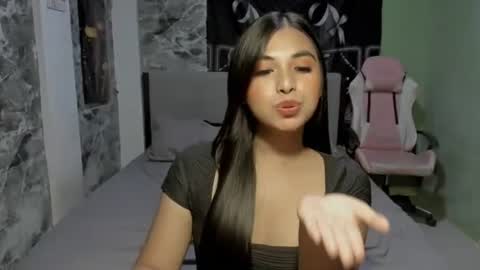 KC online show from December 22, 1:44 pm