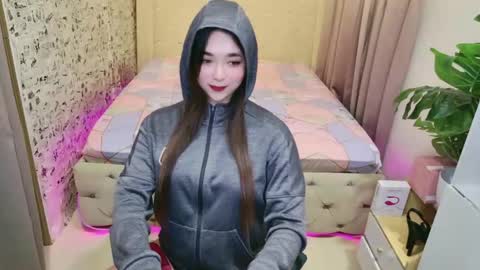 ts_yoshi_ online show from March 2, 6:04 pm