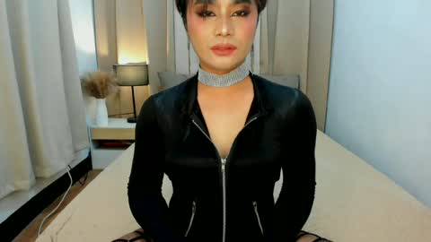 Snapshot of tsbigcock_ chatting on June 21, 3:36 pm YOUR MISTRESS online show from June 21, 3:36 pm
