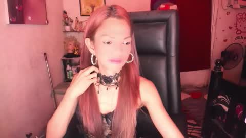 tschivasregal online show from April 18, 9:46 am