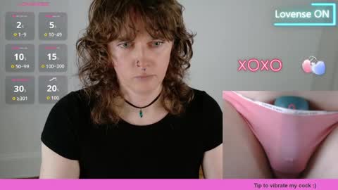 Snapshot of tsellieryder chatting on May 9, 12:49 am Ellie Ryder online show from May 9, 12:49 am