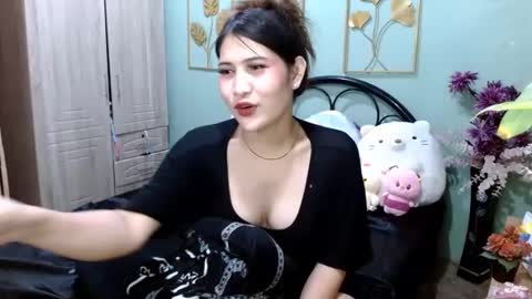 SHENA  online show from January 20, 9:43 pm