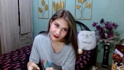 SHENA  online show from February 17, 3:53 pm