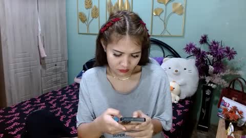 SHENA  online show from March 7, 7:49 pm