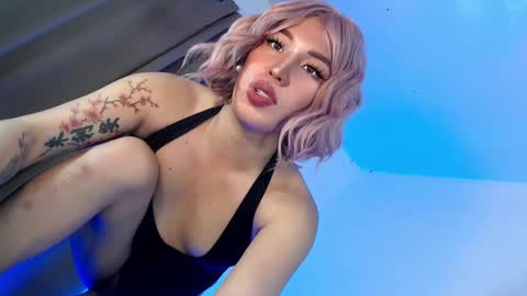 Snapshot of tsgirl_julian69 chatting on February 24, 6:47 pm Julian online show from February 24, 6:47 pm