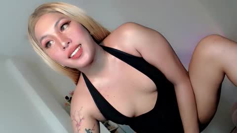 Snapshot of tsgirl_julian69 chatting on October 19, 9:48 pm Julian online show from October 19, 9:48 pm