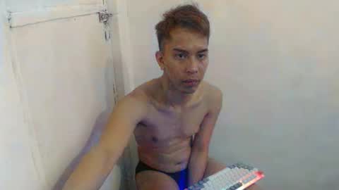 Snapshot of tskittylove69 chatting on October 2, 1:34 am Kitty online show from October 2, 1:34 am