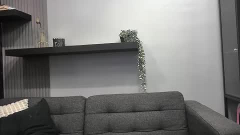 Lexi Longg online show from February 3, 2:53 am