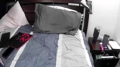 Stella online show from December 20, 2:02 pm