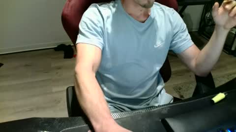 Snapshot of tsloverdome chatting on July 25, 7:44 pm tsloverdome online show from July 25, 7:44 pm