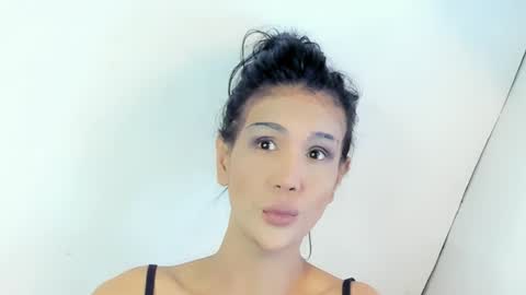 Snapshot of tsmanika chatting on December 25, 7:45 pm MA NI KA online show from December 25, 7:45 pm