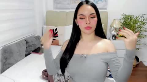 Graciella online show from March 24, 9:58 am