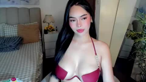 Graciella online show from April 25, 3:09 pm