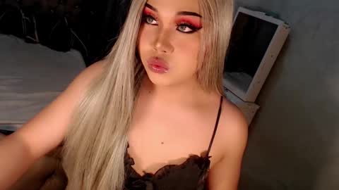 Snapshot of tsscarlett_xx chatting on October 27, 6:23 pm jayvie online show from October 27, 6:23 pm