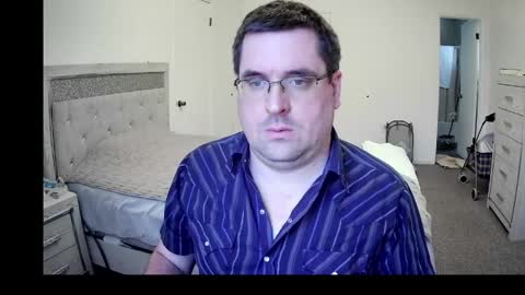 tstwbtsb online show from April 29, 7:53 pm