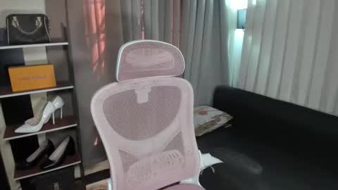 Snapshot of tsuncutmegan chatting on December 3, 8:00 am tsuncutmegan online show from December 3, 8:00 am