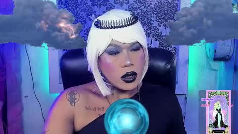 Snapshot of tsviolett chatting on October 23, 6:50 pm BellaRoxanna online show from October 23, 6:50 pm