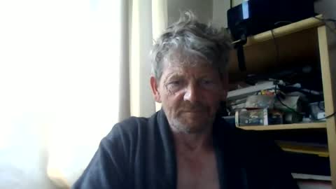 Snapshot of ttb2769 chatting on June 23, 6:22 am ttb2769 online show from June 23, 6:22 am