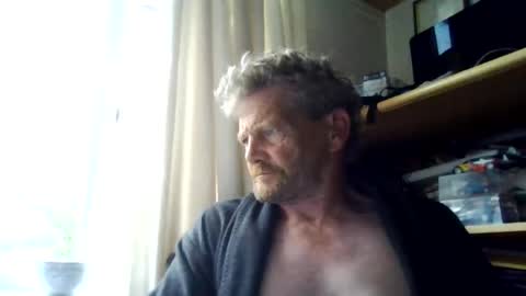 Snapshot of ttb2769 chatting on July 21, 5:21 am ttb2769 online show from July 21, 5:21 am