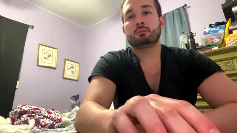 Snapshot of tuamante000 chatting on December 16, 8:37 pm Stimulation make me Cum in Public or in Pvt online show from December 16, 8:37 pm