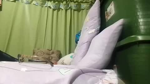 Mae online show from November 6, 8:54 pm