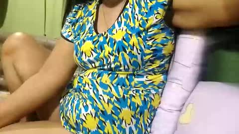 Mae online show from December 4, 9:12 pm