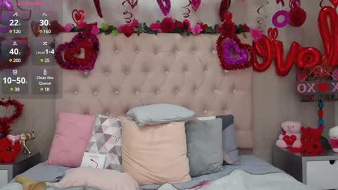 Snapshot of tugochita chatting on February 10, 11:13 pm TuGochita online show from February 10, 11:13 pm