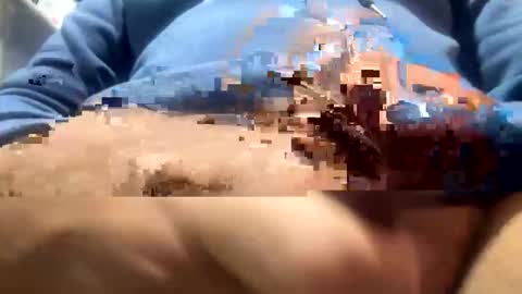 Snapshot of tuhombre1612 chatting on January 1, 6:49 pm tuhombre1612 online show from January 1, 6:49 pm