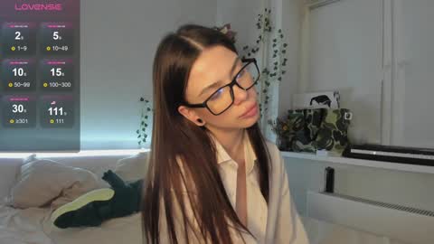 Snapshot of tune_godness chatting on December 2, 1:47 am Hi everyone my name is Tina Id love it if you could help make sense of it here online show from December 2, 1:47 am