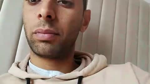 Snapshot of tunisiensexyguy chatting on February 10, 11:04 am TunisienSexyGuy online show from February 10, 11:04 am