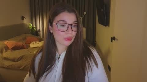 Ariana online show from November 16, 5:51 pm