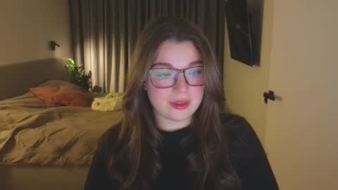 Ariana online show from November 17, 7:30 pm