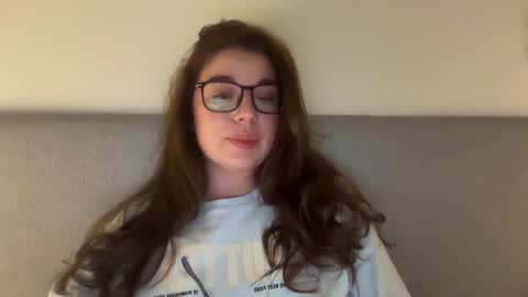 Ariana online show from March 21, 7:28 pm