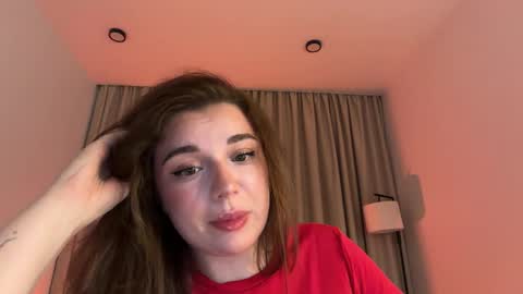 Ariana online show from April 4, 7:44 pm