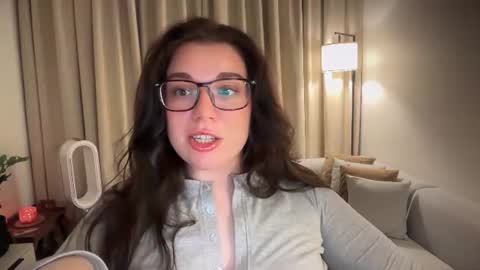 Snapshot of tutti_frutti_ chatting on June 29, 7:25 pm Ariana online show from June 29, 7:25 pm