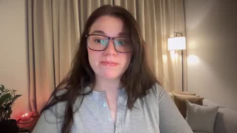 Snapshot of tutti_frutti_ chatting on August 1, 8:30 pm Ariana online show from August 1, 8:30 pm