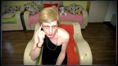 Clementine online show from February 25, 2:44 pm