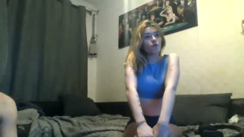 Snapshot of twice_my_age chatting on June 20, 2:14 am twice my age online show from June 20, 2:14 am