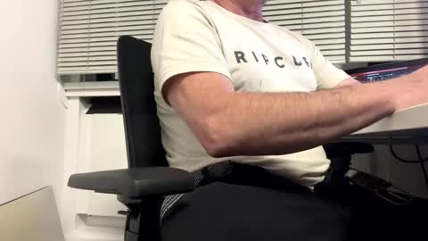 Snapshot of twickenhamthickshaft chatting on January 29, 7:11 pm Fred Eric Smitherton online show from January 29, 7:11 pm