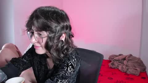 Eve  Lili online show from October 3, 12:18 am