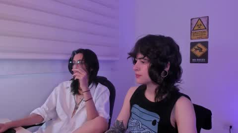 Snapshot of twilightmuses chatting on January 10, 10:25 pm Eve Lili online show from January 10, 10:25 pm