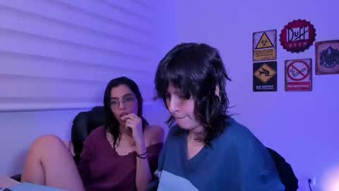 Snapshot of twilightmuses chatting on February 3, 11:43 pm Eve Lili online show from February 3, 11:43 pm