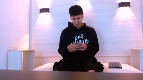 samu online show from December 16, 12:32 pm