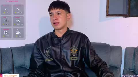 Mr Daren online show from April 16, 9:39 pm