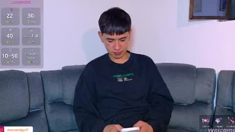 Mr Daren online show from April 22, 6:42 pm