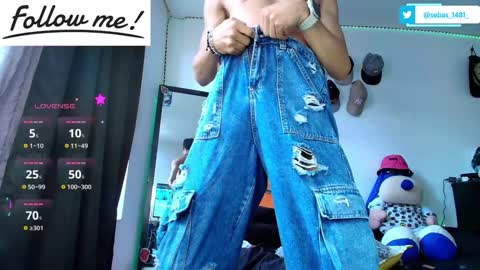 Snapshot of twink_sebas_ chatting on December 4, 4:38 pm  Bad boy sebastian  online show from December 4, 4:38 pm