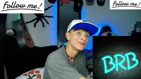 Snapshot of twink_sebas_ chatting on December 24, 10:33 am  Bad boy sebastian  online show from December 24, 10:33 am