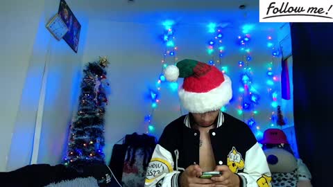 Snapshot of twink_sebas_ chatting on December 26, 3:06 am  Bad boy sebastian  online show from December 26, 3:06 am
