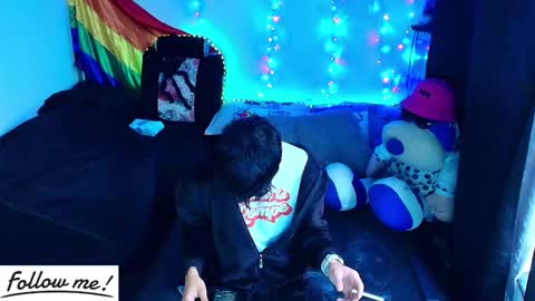 Snapshot of twink_sebas_ chatting on December 29, 12:55 pm  Bad boy sebastian  online show from December 29, 12:55 pm